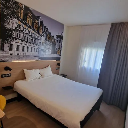 Hotell Grenoble Universite 2 Gières