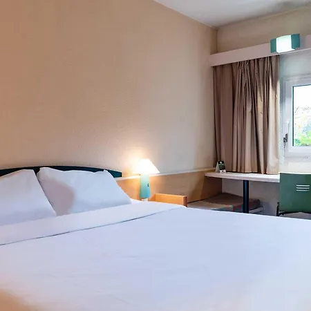 Grenoble Universite 2 Hotell 3*