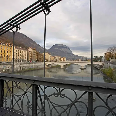 Grenoble Universite 2 Hotel Gieres
