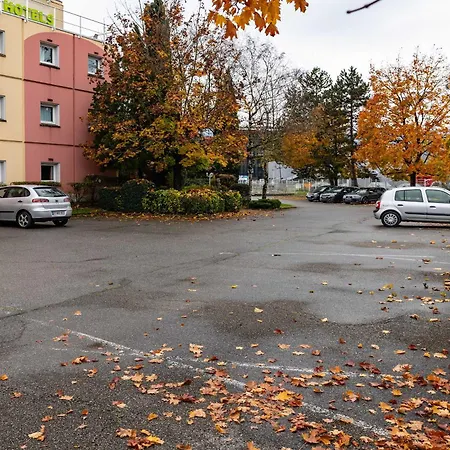 Ibis Grenoble Gières