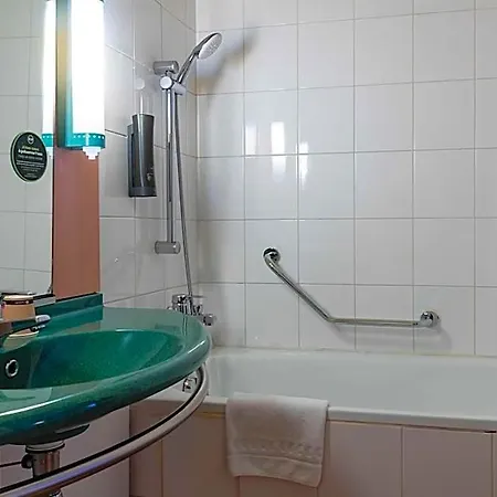 Hotel Grenoble Universite 2 3*